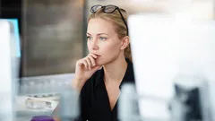 Semne care indică faptul că ești o persoană complexă și de ce acest lucru este un lucru bun